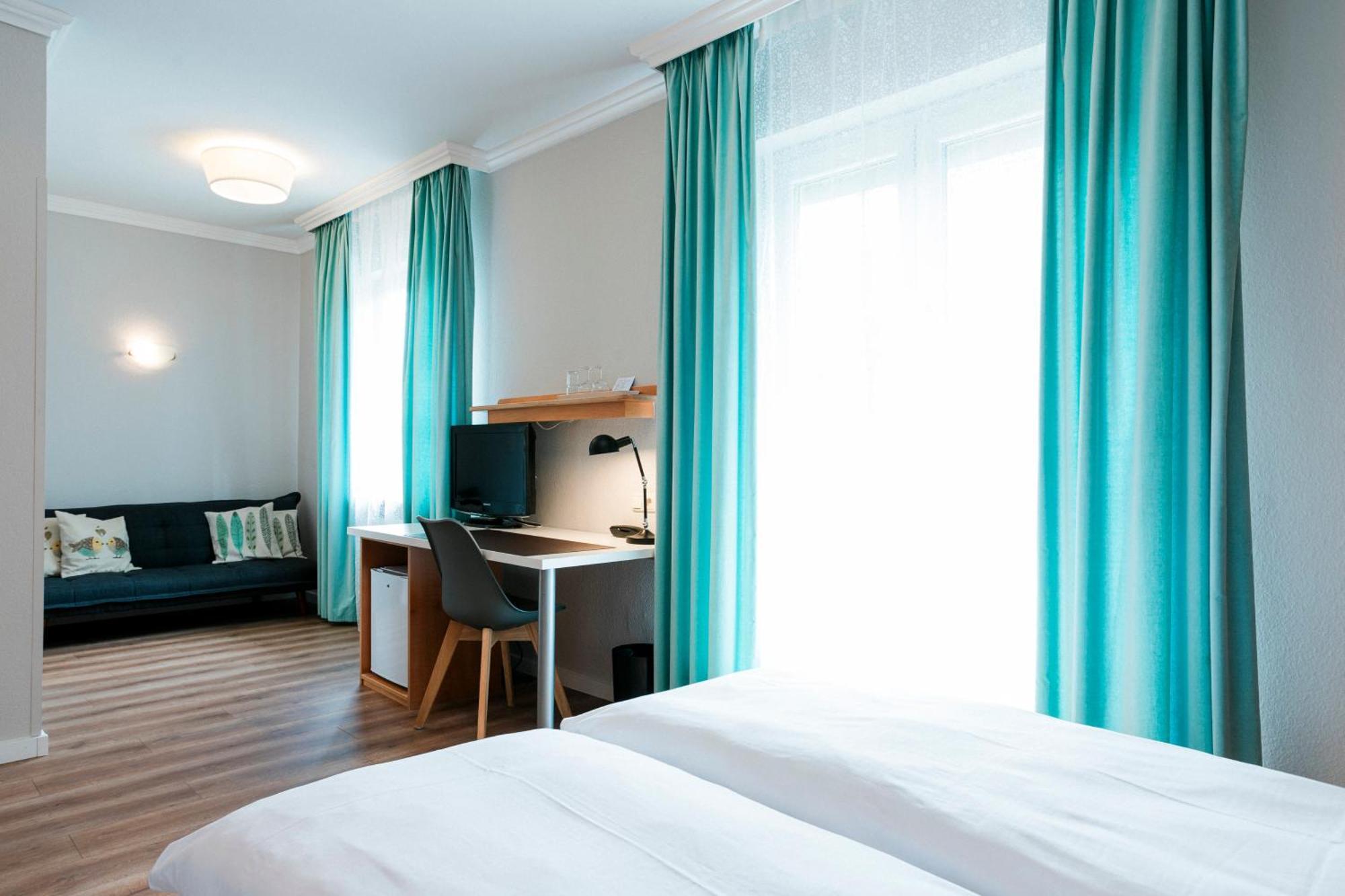 Hotel Villa Solln Munich Exterior photo